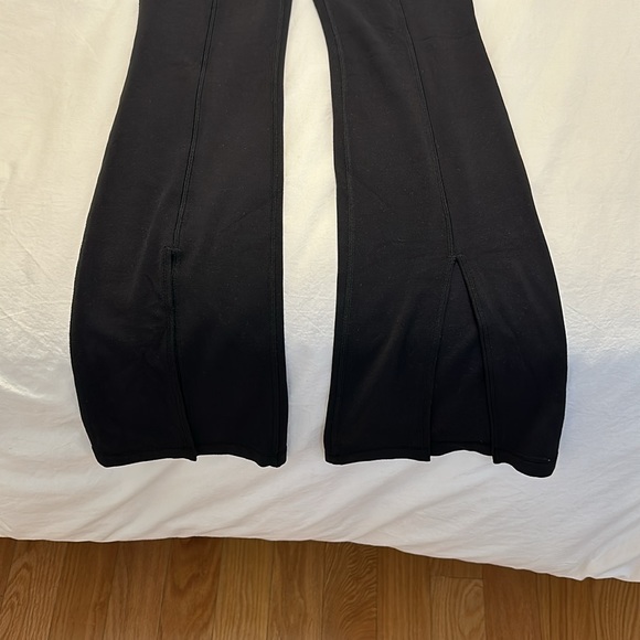 TNA Butter split high rise leggings - Picture 3 of 4